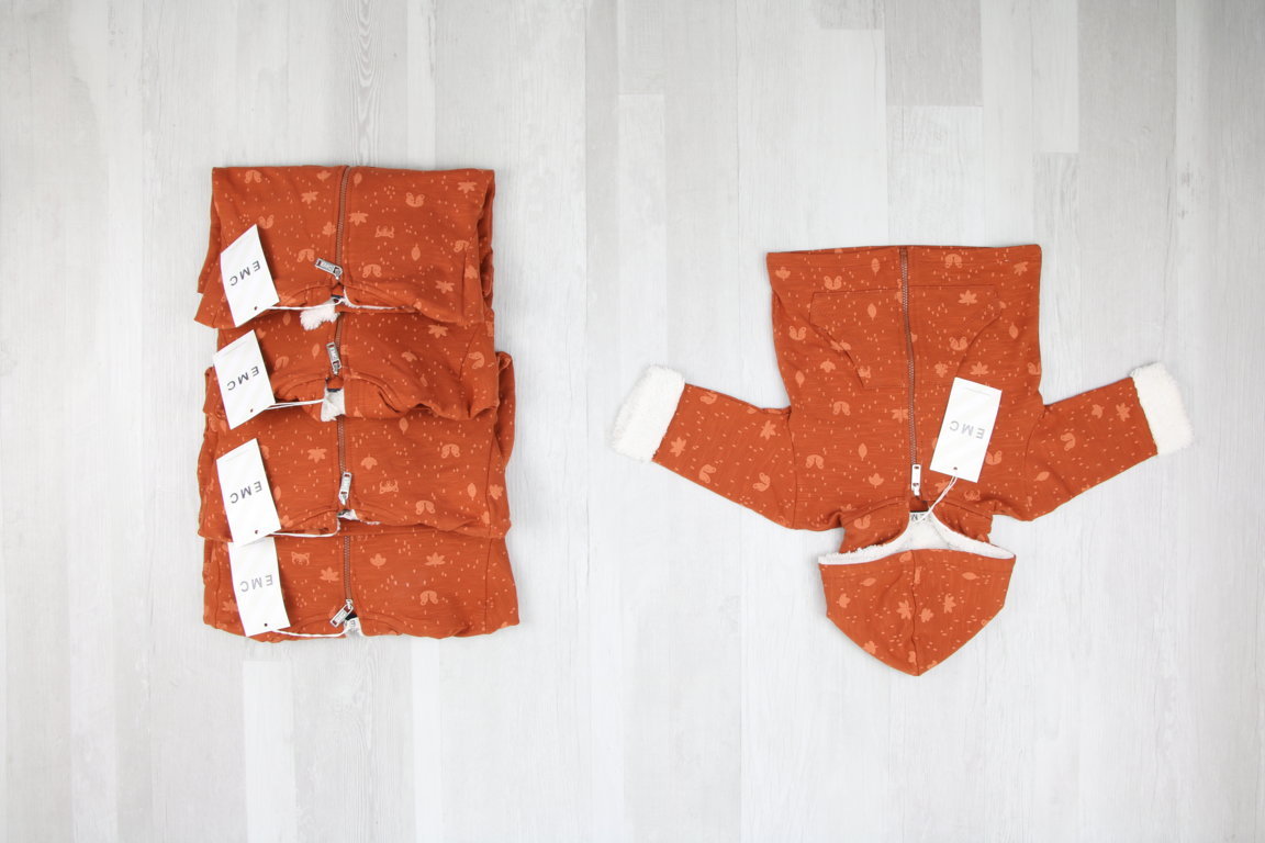€4,00 al pezzo EMC stock abbigliamento bambini 85 pezzi - A/I - RIF. 6272