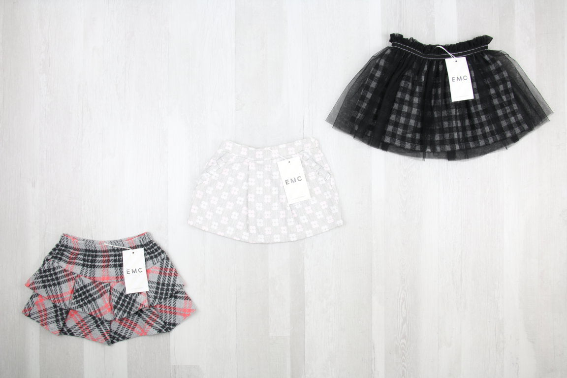 €4,00 al pezzo EMC stock abbigliamento bambini 85 pezzi - A/I - RIF. 6272