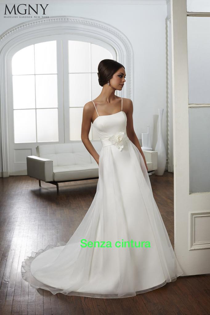 PROMO -25% 60,00 € la pièce NICOLE, PIGNATELLI, MORILEE, DELSA, BELLANTUONO, PRONOVIAS, JILLIAN stock robes de mariée 70 pièces - REF. TV5996
