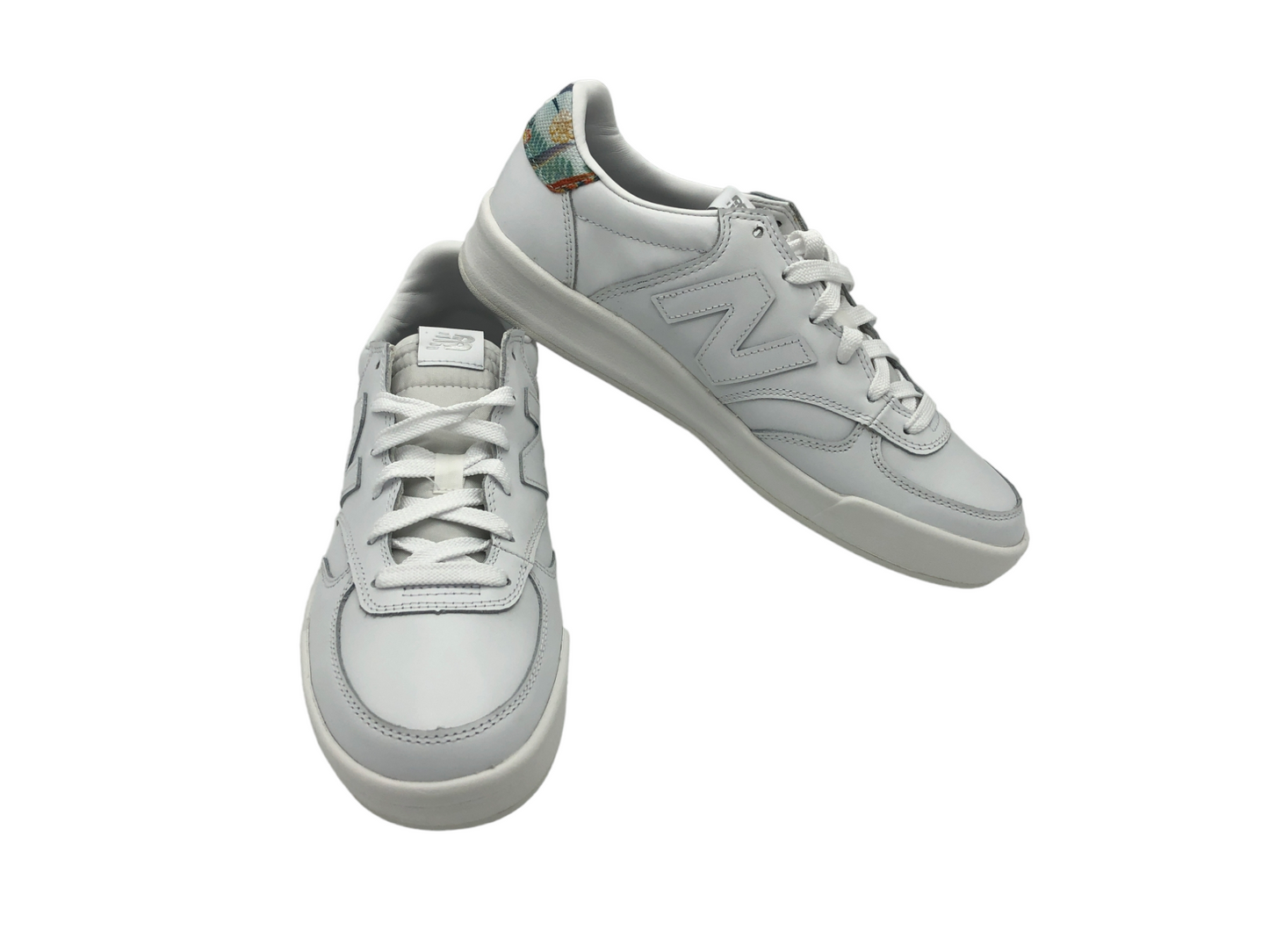 €9,73 al pezzo NEW BALANCE, ADIDAS, NIKE, GRENDHA, IPANEMA, ARENA stock calzature uomo, donna, bambini 96 pezzi - P/E - RIF. 6123AF