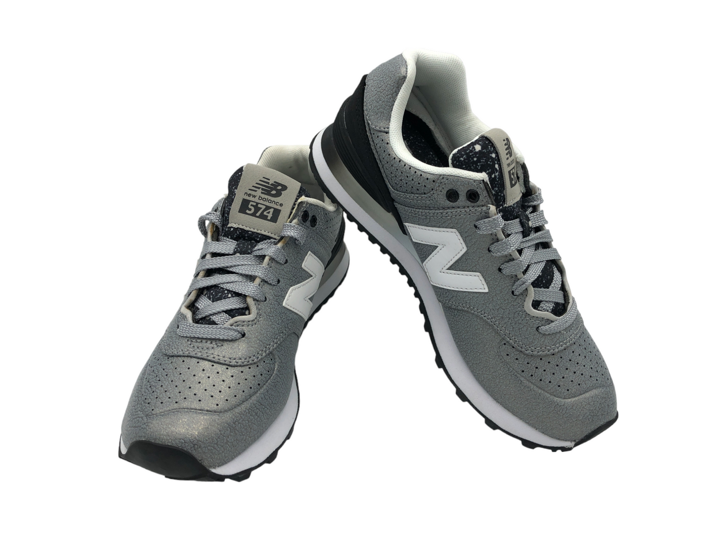 €9,73 al pezzo NEW BALANCE, ADIDAS, NIKE, GRENDHA, IPANEMA, ARENA stock calzature uomo, donna, bambini 96 pezzi - P/E - RIF. 6123AF