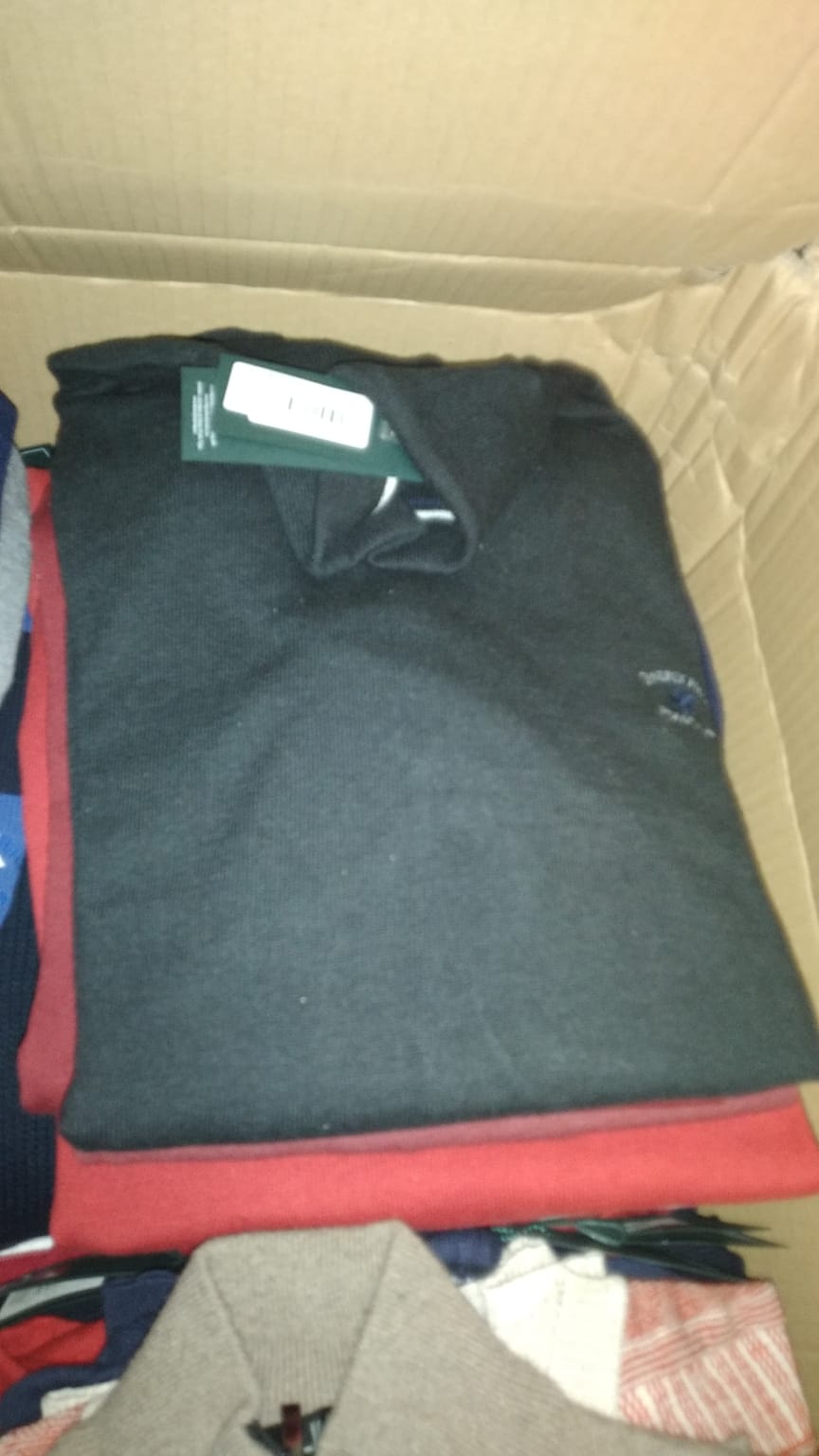 €11,00 al pezzo POLO CLUB stock pullover uomo 80 pezzi - A/I - RIF. TV6065