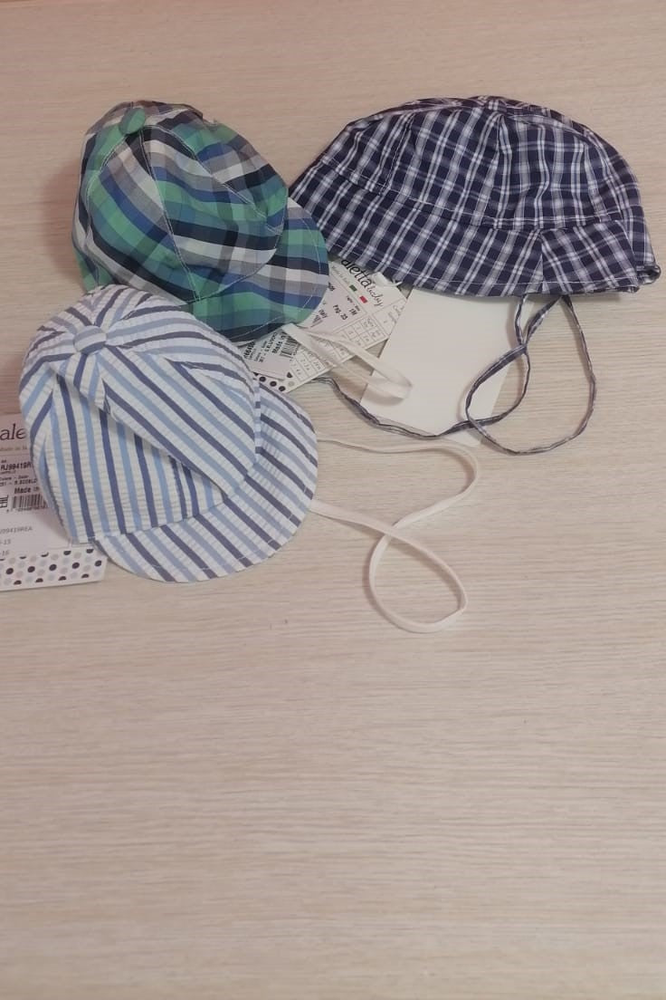 €3,80 al pezzo ALETTA, BLUMARINE, TRUSSARDI, TIMBERLAND, ALVIERO MARTINI stock cappelli bambini 276 pezzi - P/E - RIF. TV6030