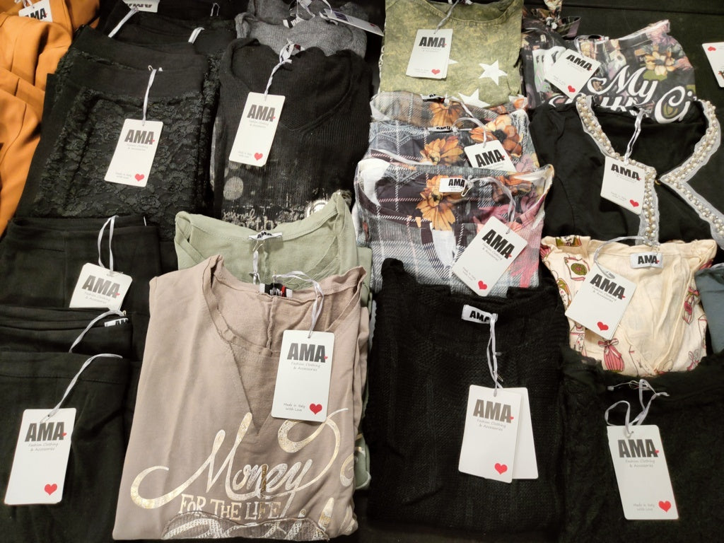 €2,30 al pezzo EMPORIO , CAMEL, CACHAREL, LUISA VIOLA, CAFE' NOIR, AMA , ecc. stock abbigliamento uomo, donna e bambini 1700 pezzi - A/I - P/E - RIF. 6039AF
