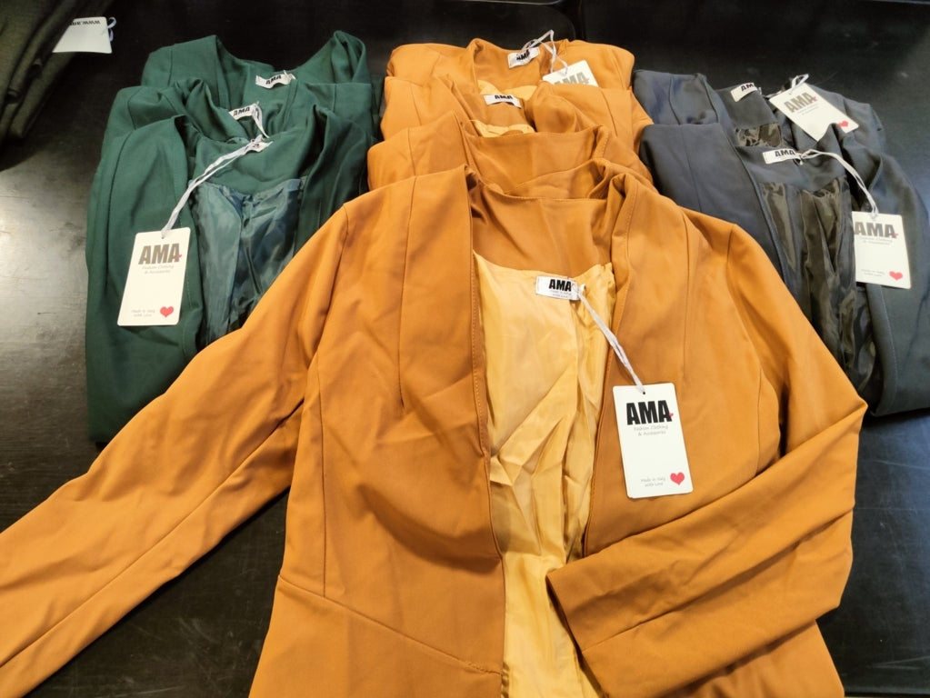 €2,30 al pezzo EMPORIO , CAMEL, CACHAREL, LUISA VIOLA, CAFE' NOIR, AMA , ecc. stock abbigliamento uomo, donna e bambini 1700 pezzi - A/I - P/E - RIF. 6039AF