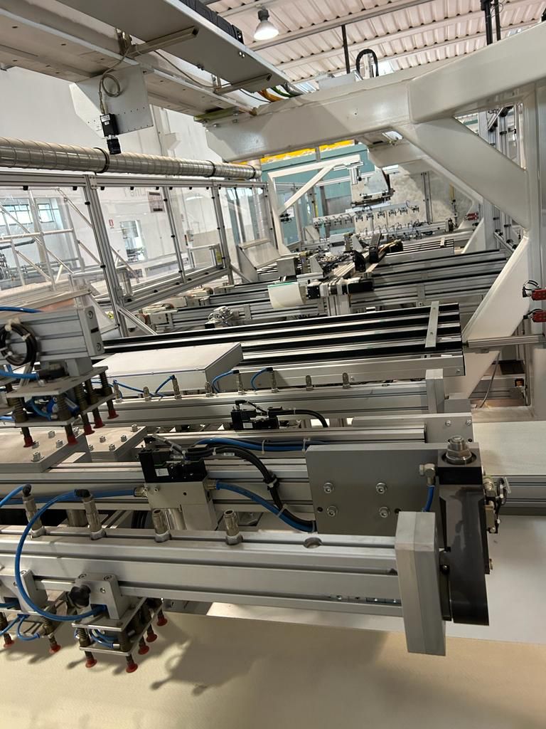 Stock linea produzione PANNELLI SOLARI - RIF. TV6026