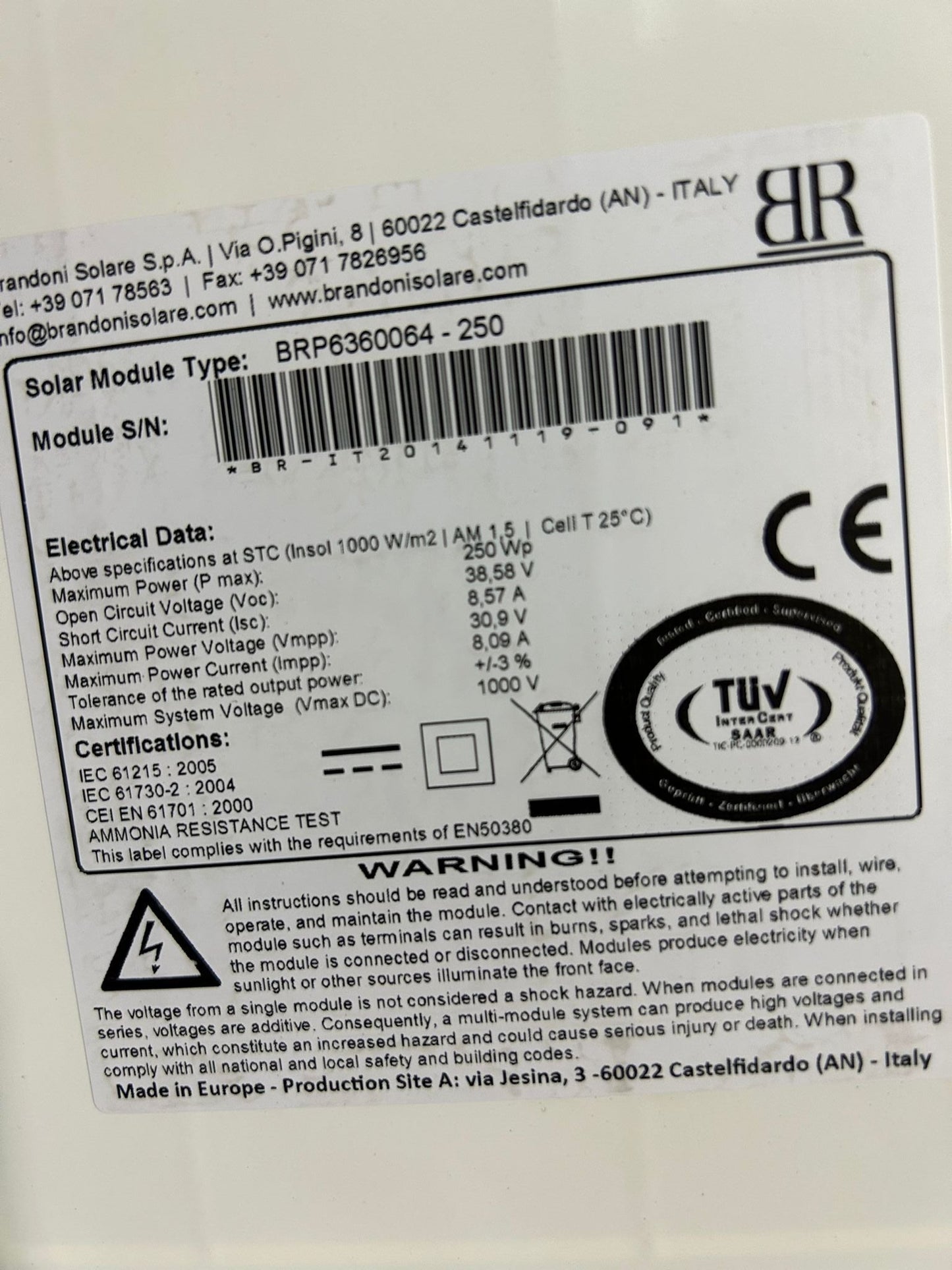 Stock linea produzione PANNELLI SOLARI - RIF. TV6026