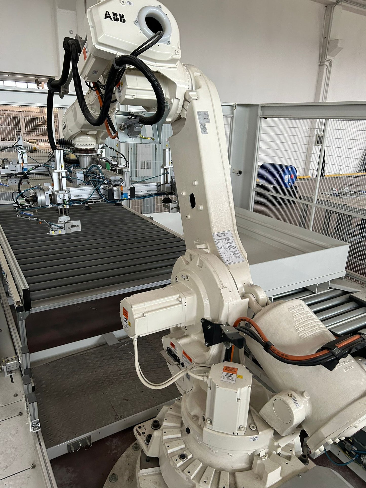 Stock linea produzione PANNELLI SOLARI - RIF. TV6026
