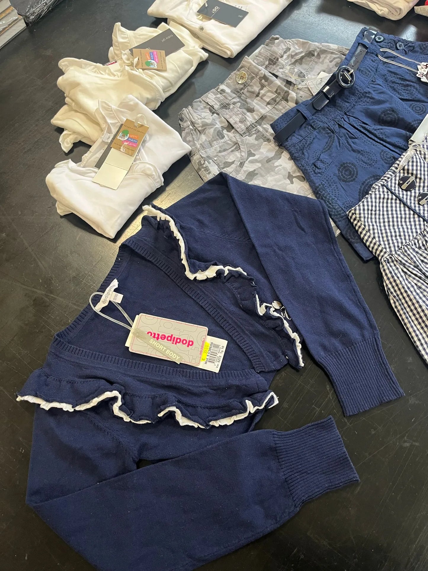 €3.00 each I DO stock kids' clothing 136 pieces - SS - REF. 6241P