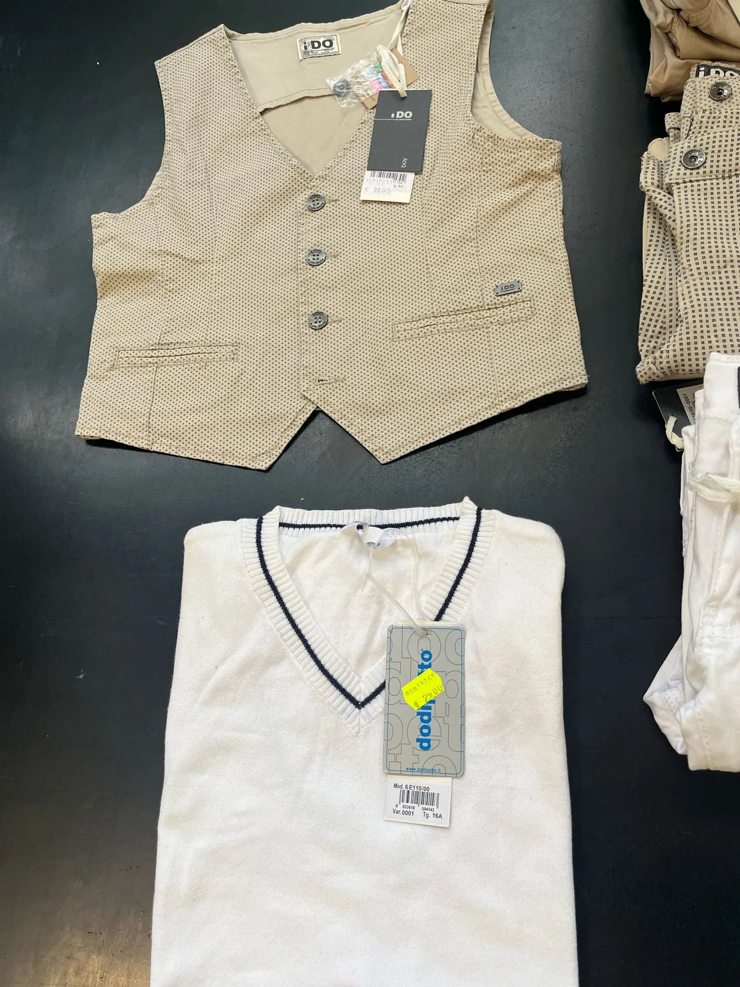 €3.00 each I DO stock kids' clothing 136 pieces - SS - REF. 6241P