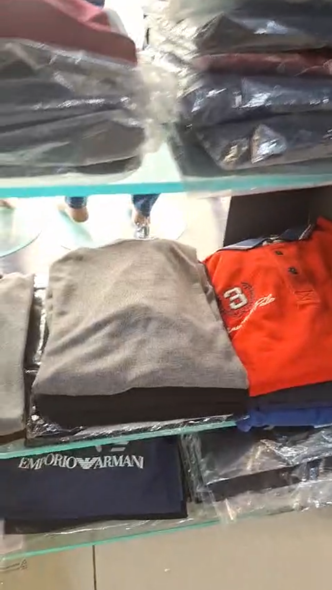 €14,50 l'unité YES ZEE, HARMONT & BLAINE, FILA, ARMANI etc. stock vêtements et accessoires homme 311 pièces - FW - RIF. TV6235