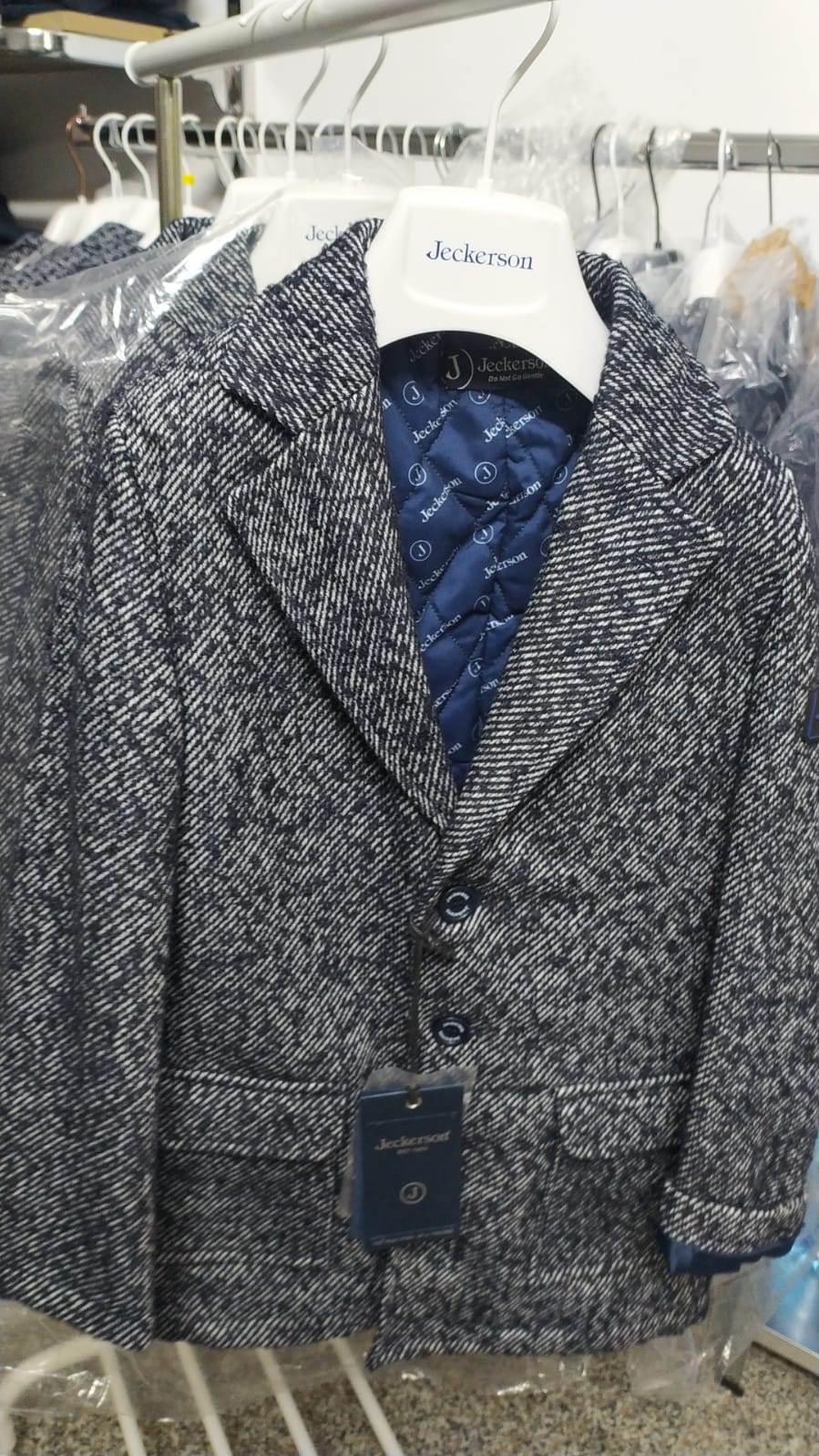 €15,50 al pezzo JECKERSON stock abbigliamento bambino 500 pezzi - A/I - RIF. TV6105