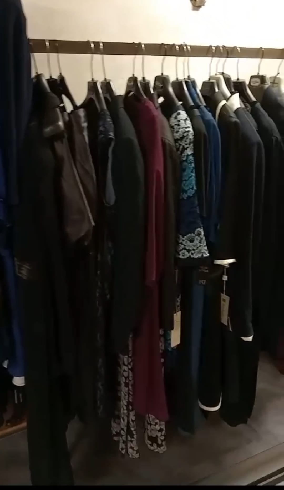 €20.00 per piece ELENA MIRO, MUSANI, IMPERO, BAGATELLE women's clothing stock 368 pieces - S/S F/W - REF. TV6107