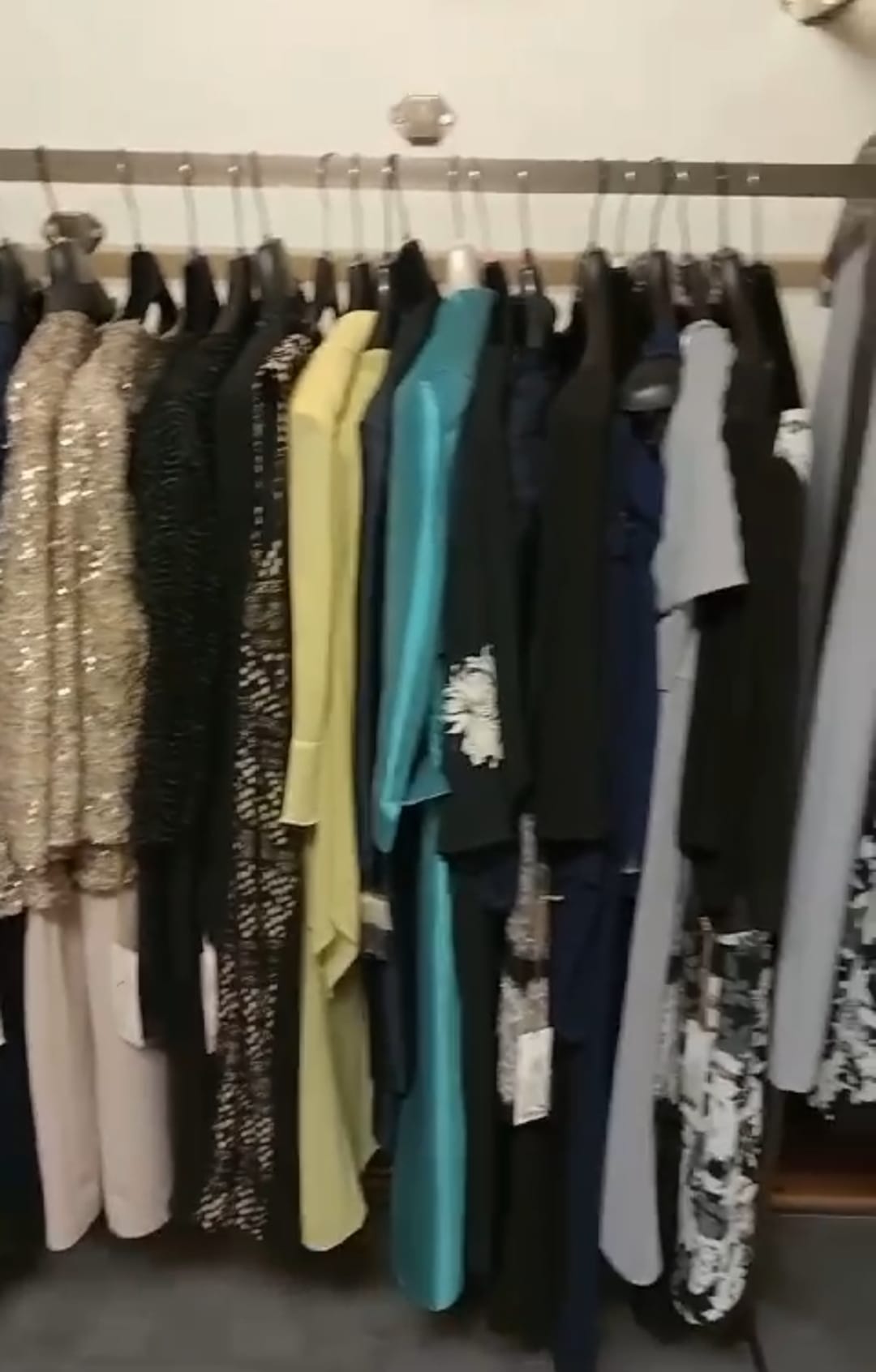 €20.00 per piece ELENA MIRO, MUSANI, IMPERO, BAGATELLE women's clothing stock 368 pieces - S/S F/W - REF. TV6107