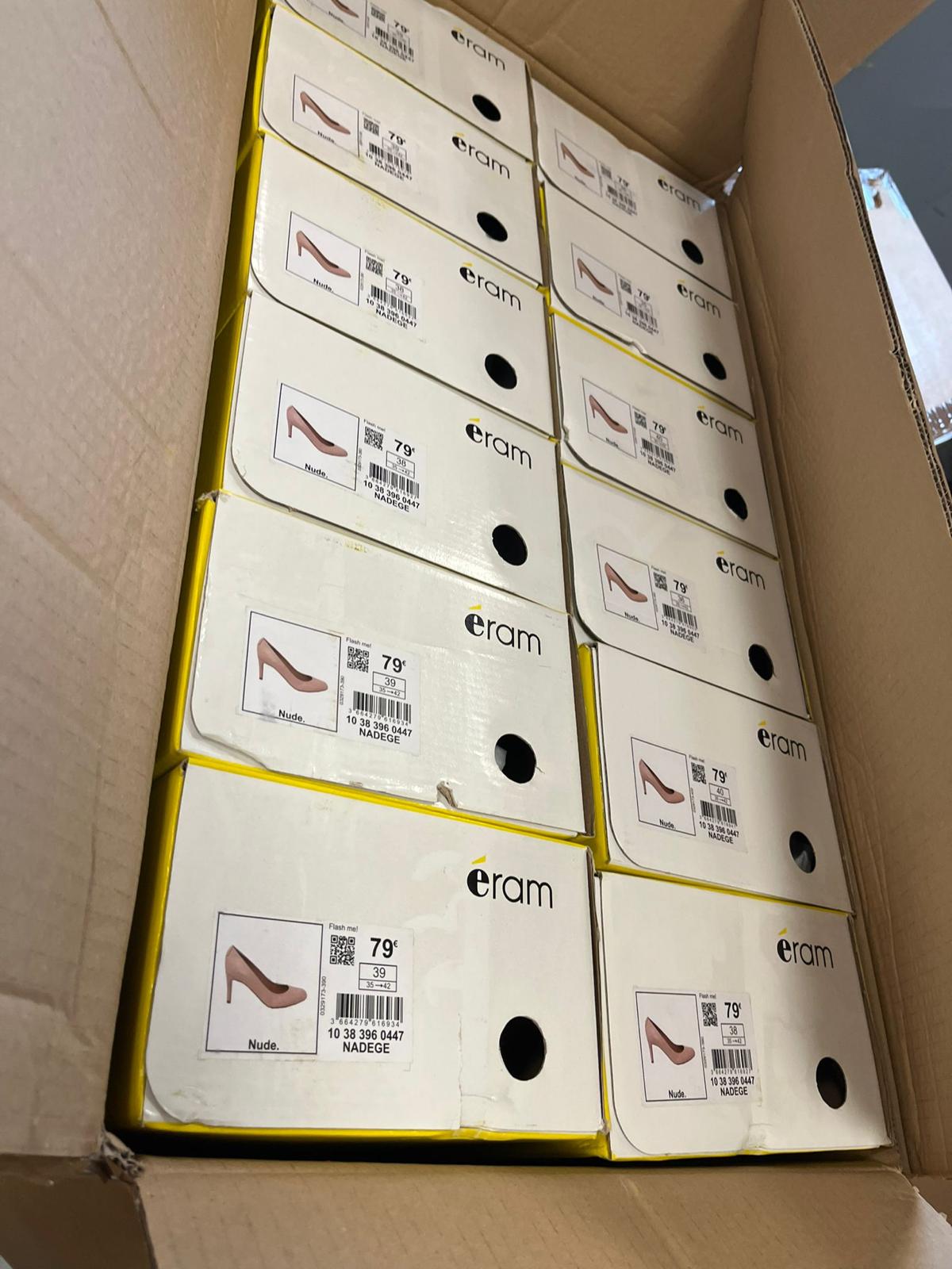 €3,80 l'unité MADE IN ITALY stock chaussures femme 3741 pièces - FW - RIF. 6231P
