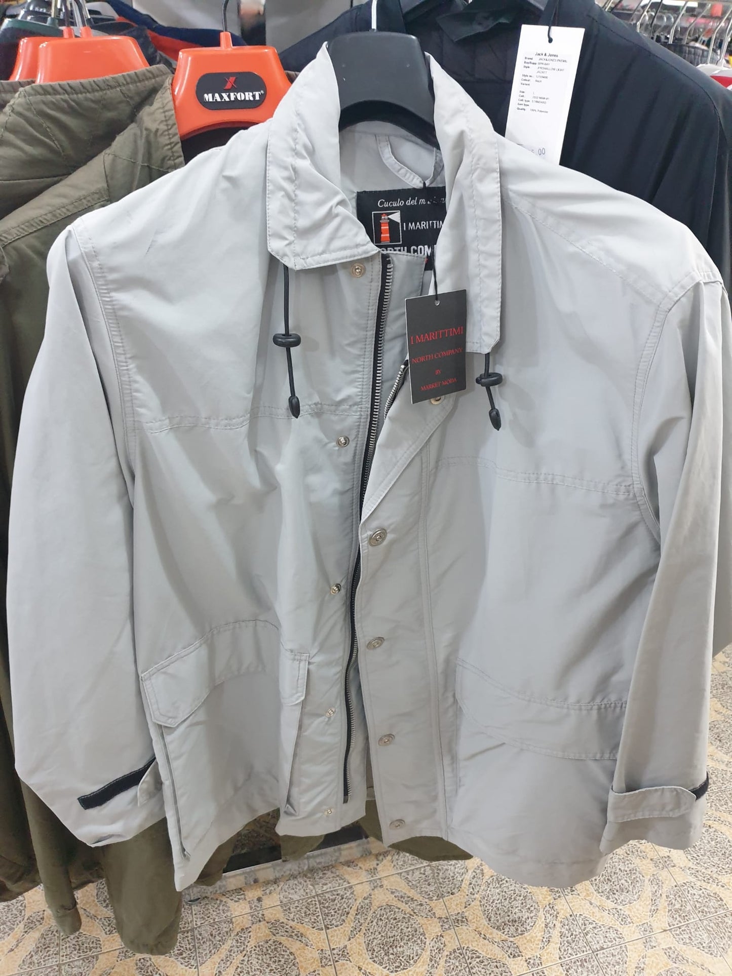 €2.80 per piece MADE IN ITALY men's clothing stock 2000 pieces - S/S F/W - REF. TV6108