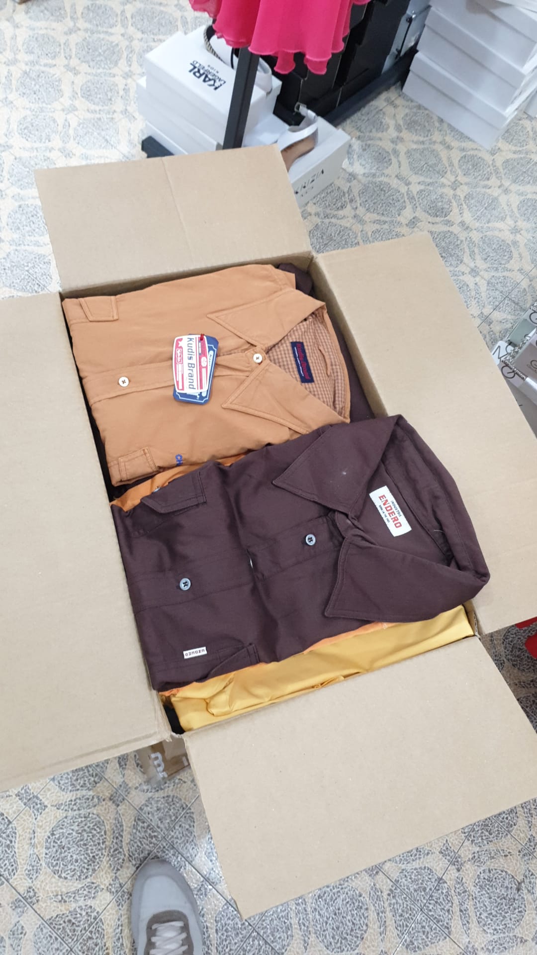 €2.80 per piece MADE IN ITALY men's clothing stock 2000 pieces - S/S F/W - REF. TV6108