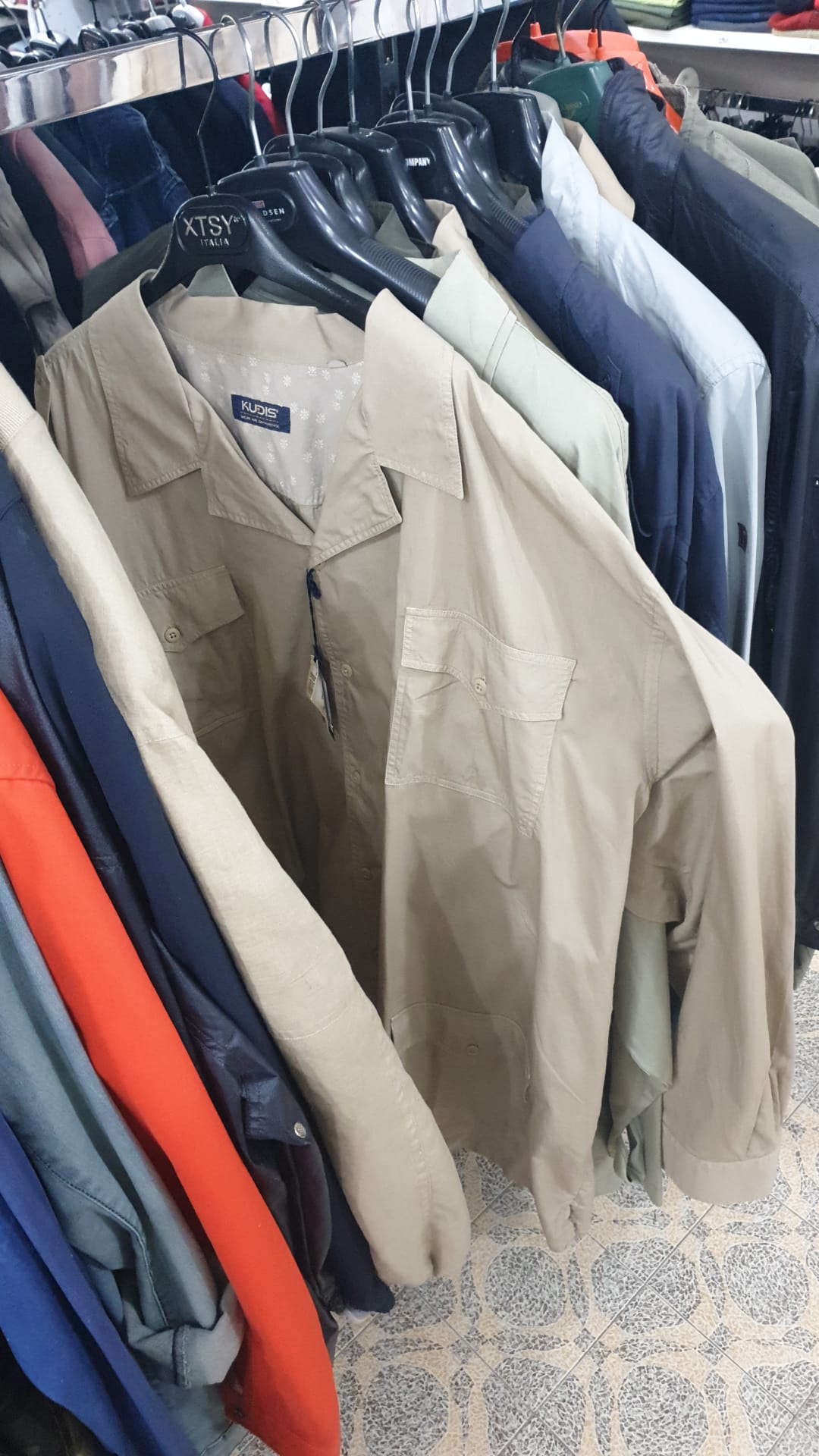 €2.80 per piece MADE IN ITALY men's clothing stock 2000 pieces - S/S F/W - REF. TV6108