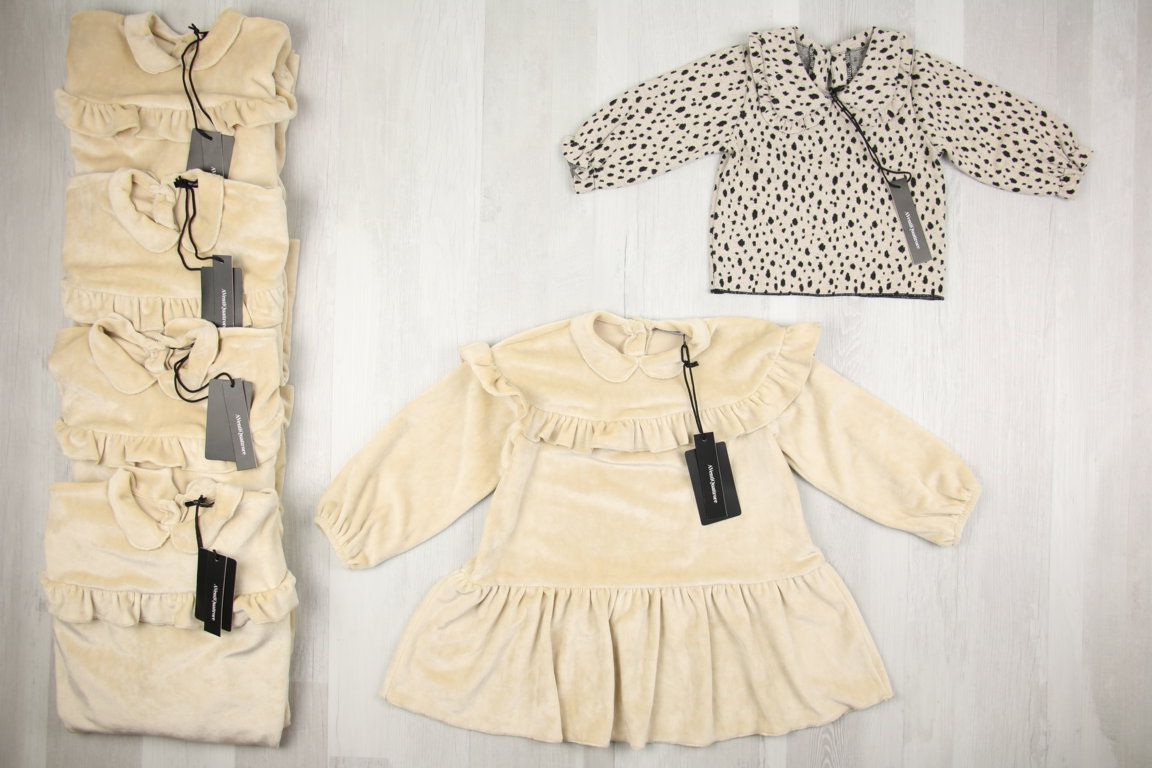 5,00 € la pièce Stock de vêtements enfant AENTIQUATTRORE 82 pièces - FW - SS - REF. 6191AF