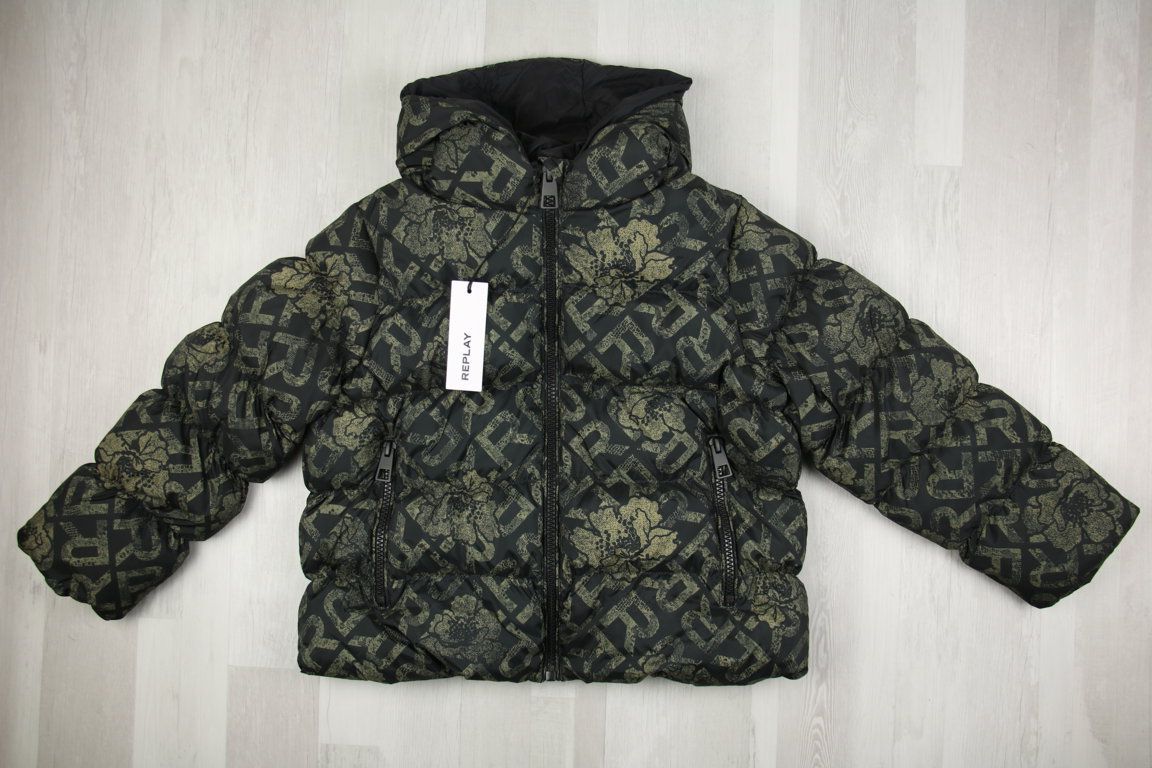 €8.00 per piece DIADORA, DIESEL, LEVI'S, REPLAY, INVICTA, etc. kids' clothing stock 78 pieces - SS - FW - REF. 6174AF