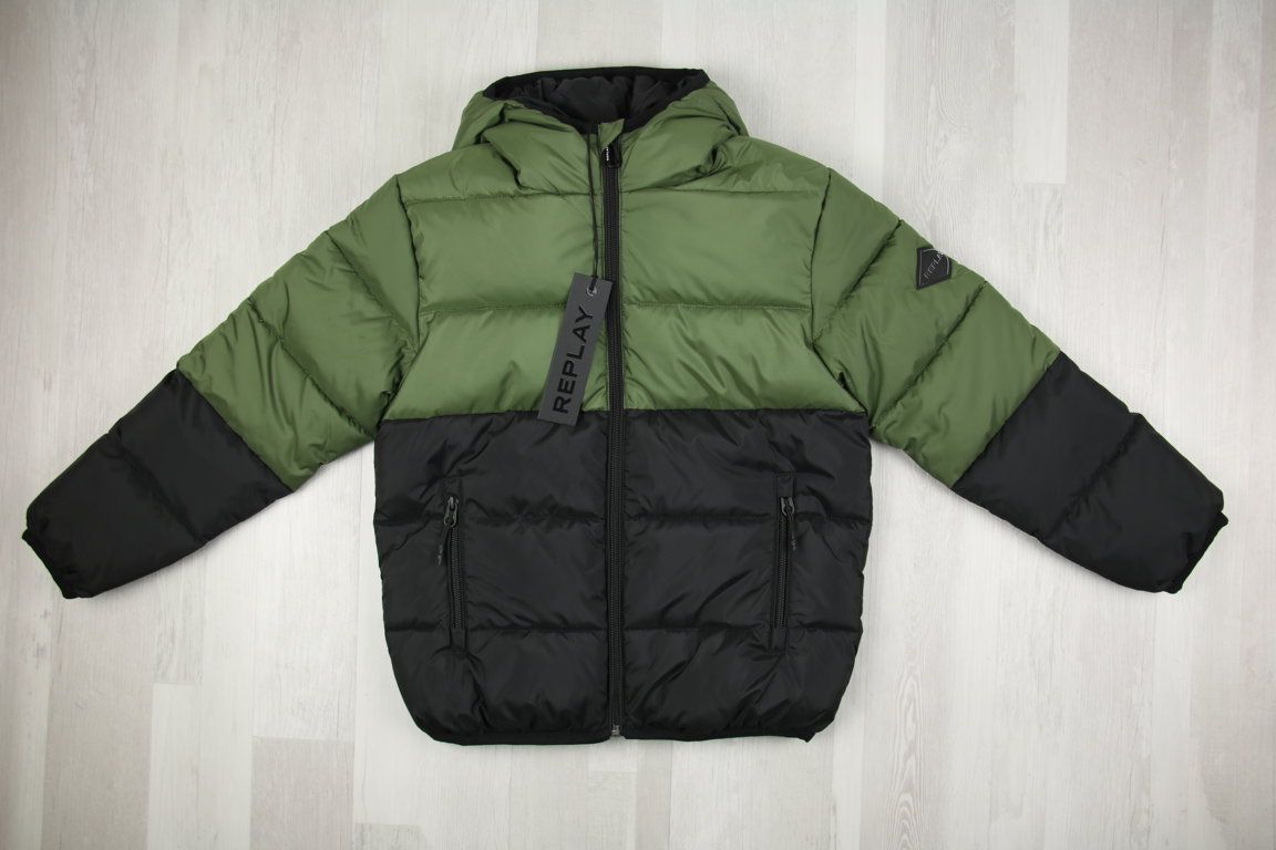 €8.00 per piece DIADORA, DIESEL, LEVI'S, REPLAY, INVICTA, etc. kids' clothing stock 78 pieces - SS - FW - REF. 6174AF