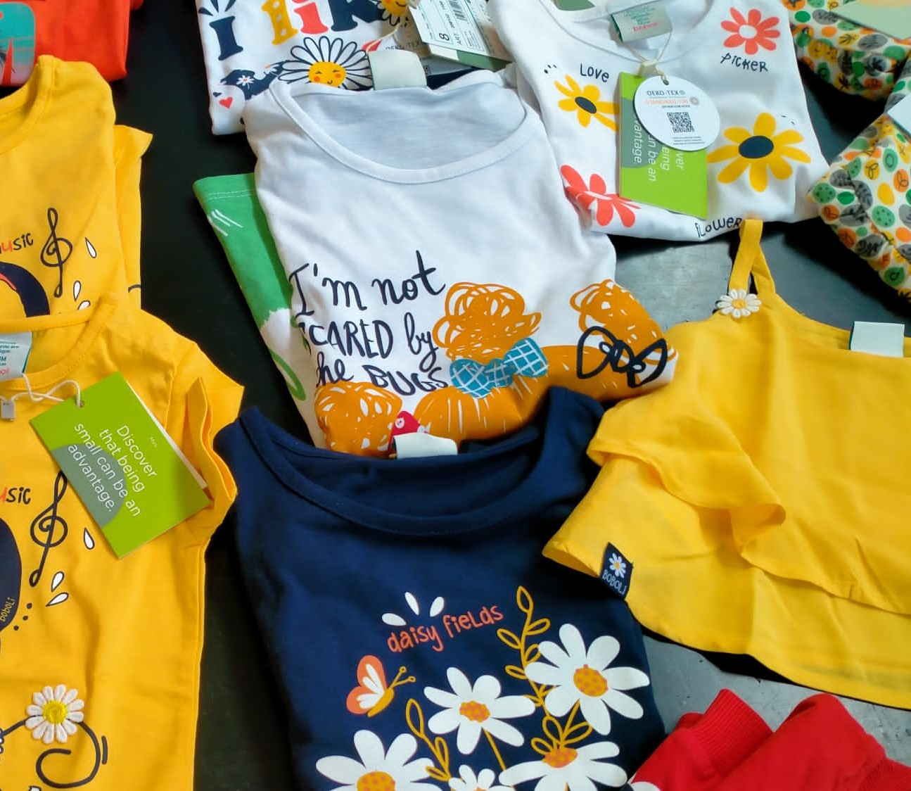€4,00 al pezzo BOBOLI stock abbigliamento bambini 114 pezzi - P/E - RIF. 6075AF