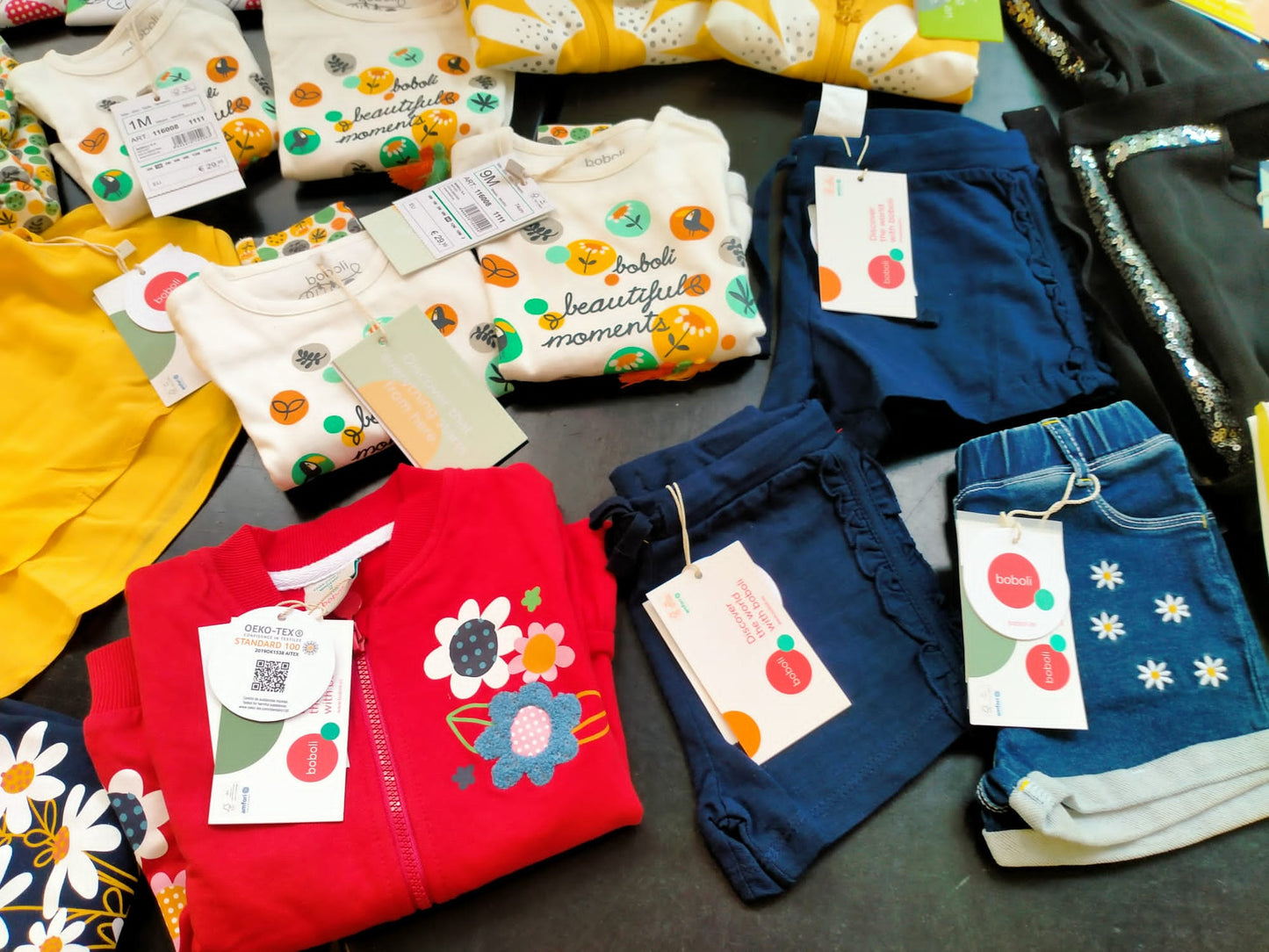 €4,00 al pezzo BOBOLI stock abbigliamento bambini 114 pezzi - P/E - RIF. 6075AF