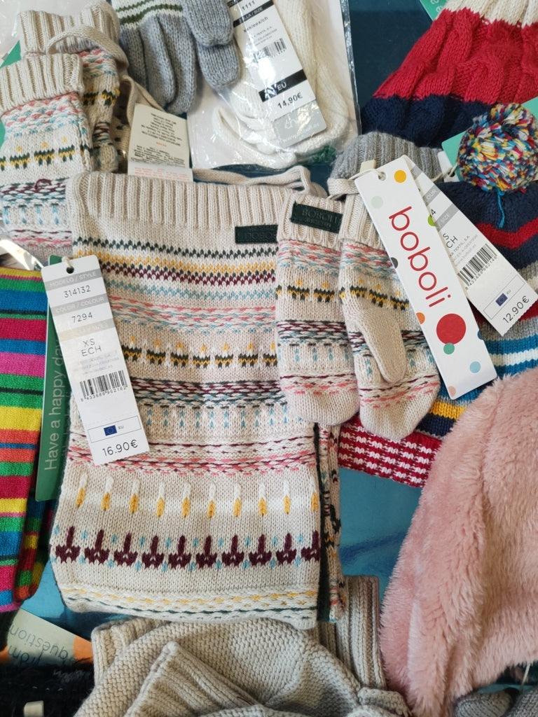 €4,83 al pezzo BOBOLI stock abbigliamento bambini 291 pezzi - A/I - RIF. 6091AF