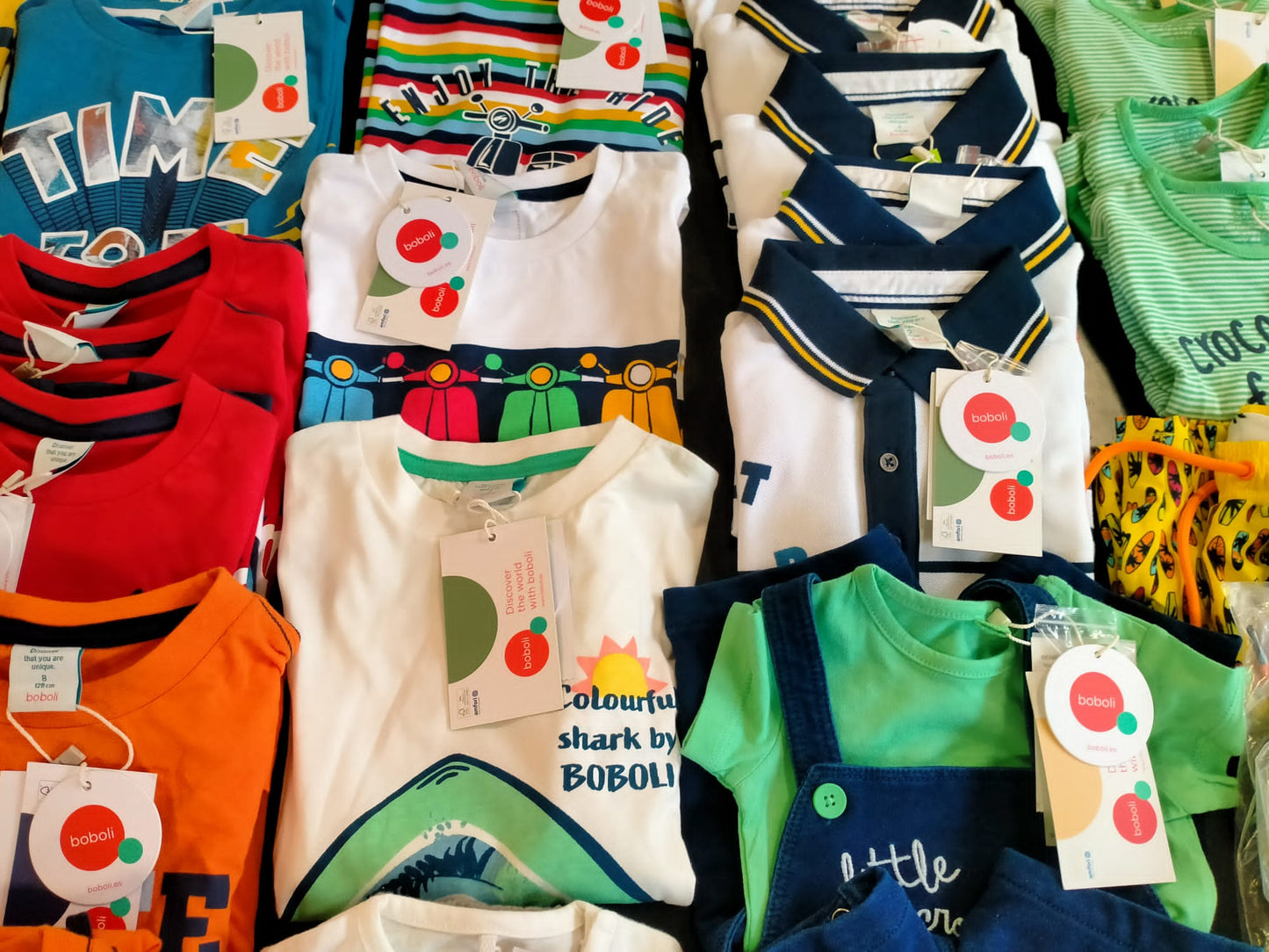 €4,00 al pezzo BOBOLI stock abbigliamento bambini 114 pezzi - P/E - RIF. 6075AF