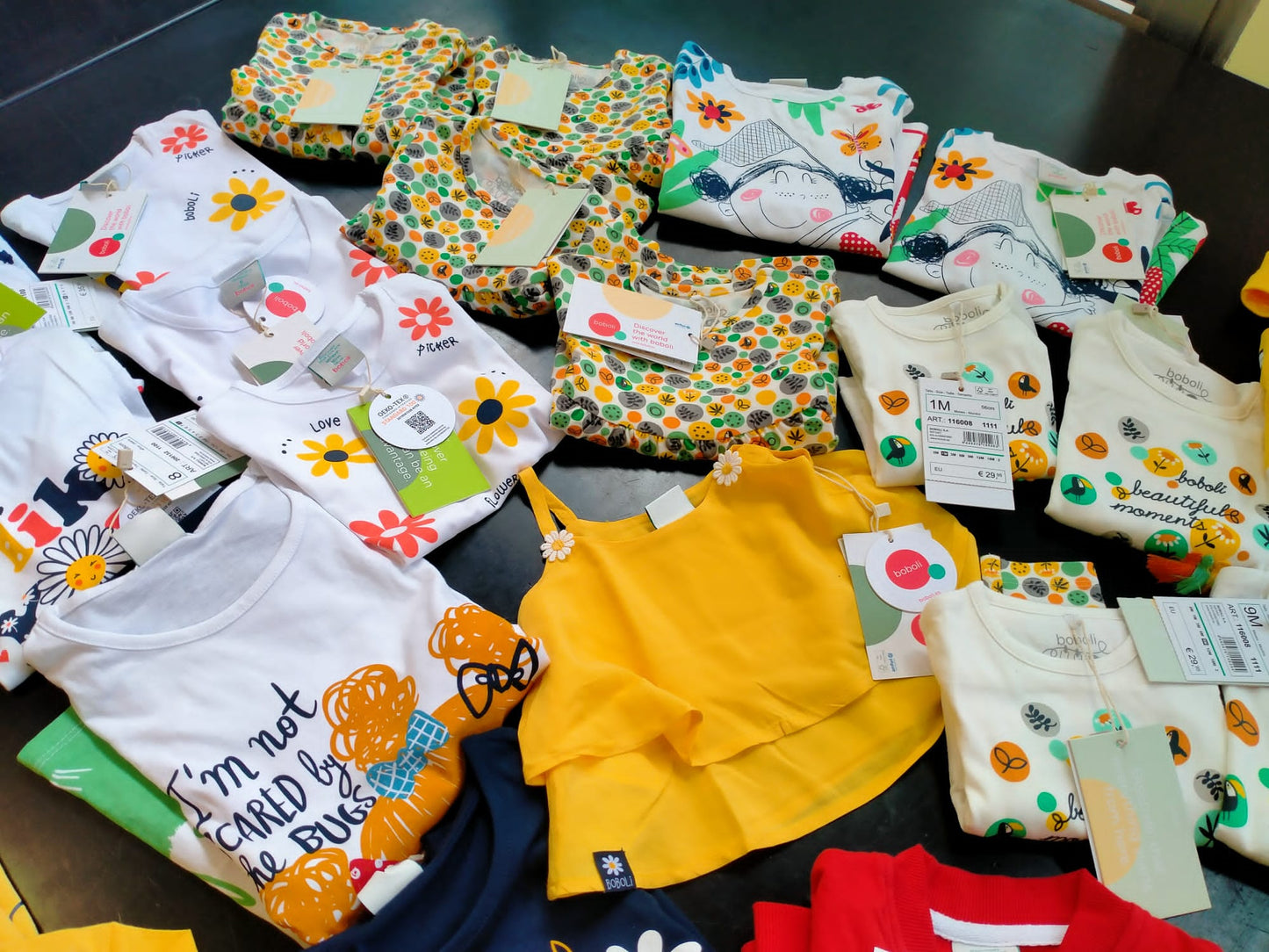 €4,00 al pezzo BOBOLI stock abbigliamento bambini 114 pezzi - P/E - RIF. 6075AF