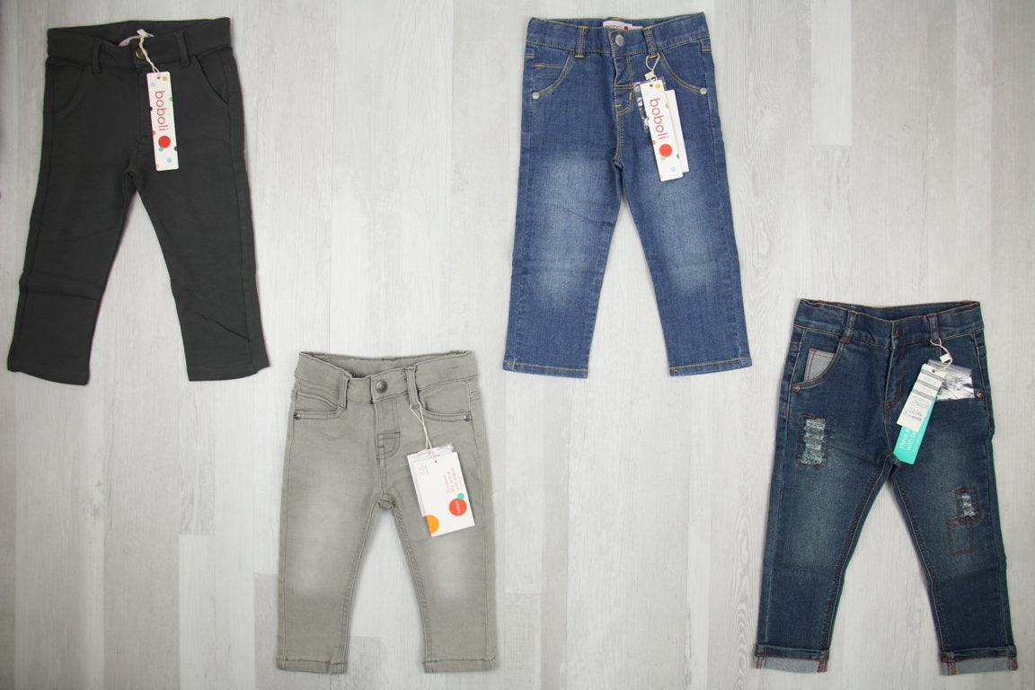 SCONTATO -20% €4,00 al pezzo BOBOLI stock abbigliamento bambini 220 pezzi - P/E - RIF. 6051AF