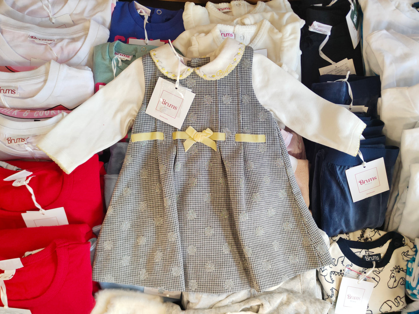 €6,23 al pezzo BRUMS, BIMBUS stock abbigliamento bambini 238 pezzi - A/I - RIF. 6092AF