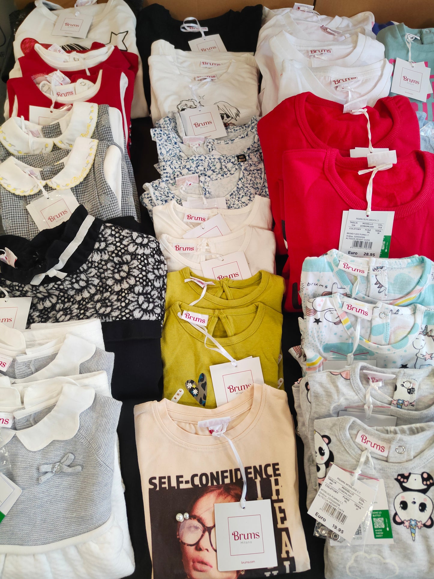 €6,23 al pezzo BRUMS, BIMBUS stock abbigliamento bambini 238 pezzi - A/I - RIF. 6092AF