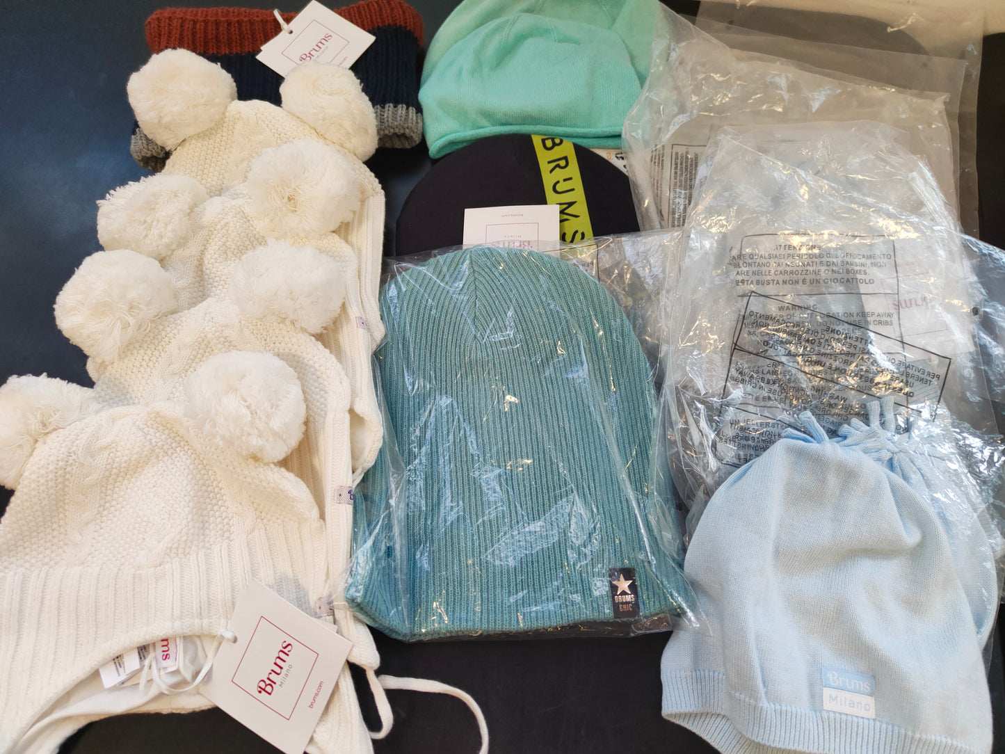 €6,23 al pezzo BRUMS, BIMBUS stock abbigliamento bambini 238 pezzi - A/I - RIF. 6092AF