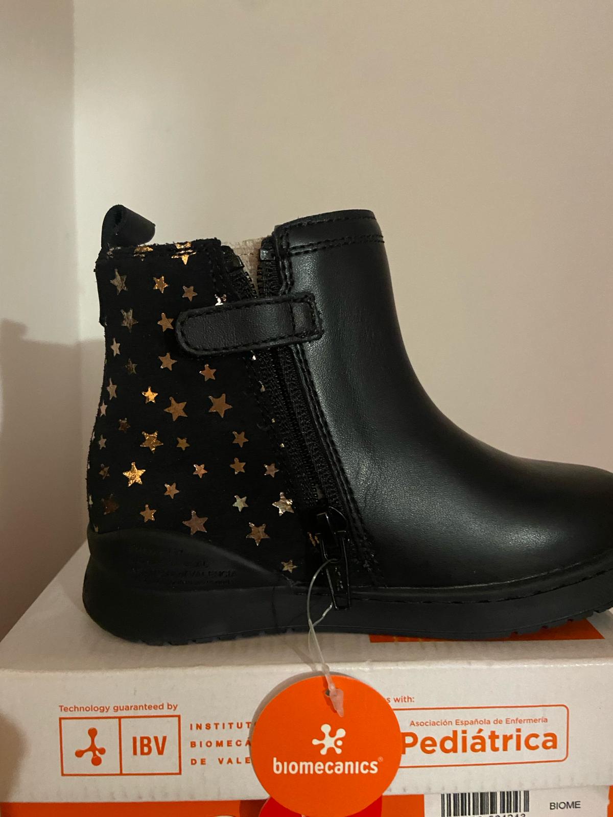 €14,90 al paio BALDUCCI, CHICCO, FALCOTTO, DIANETTI, LELLY KELLY, NATURINO, ecc. stock calzature bambini 161 paia - A/I - RIF. TV6201