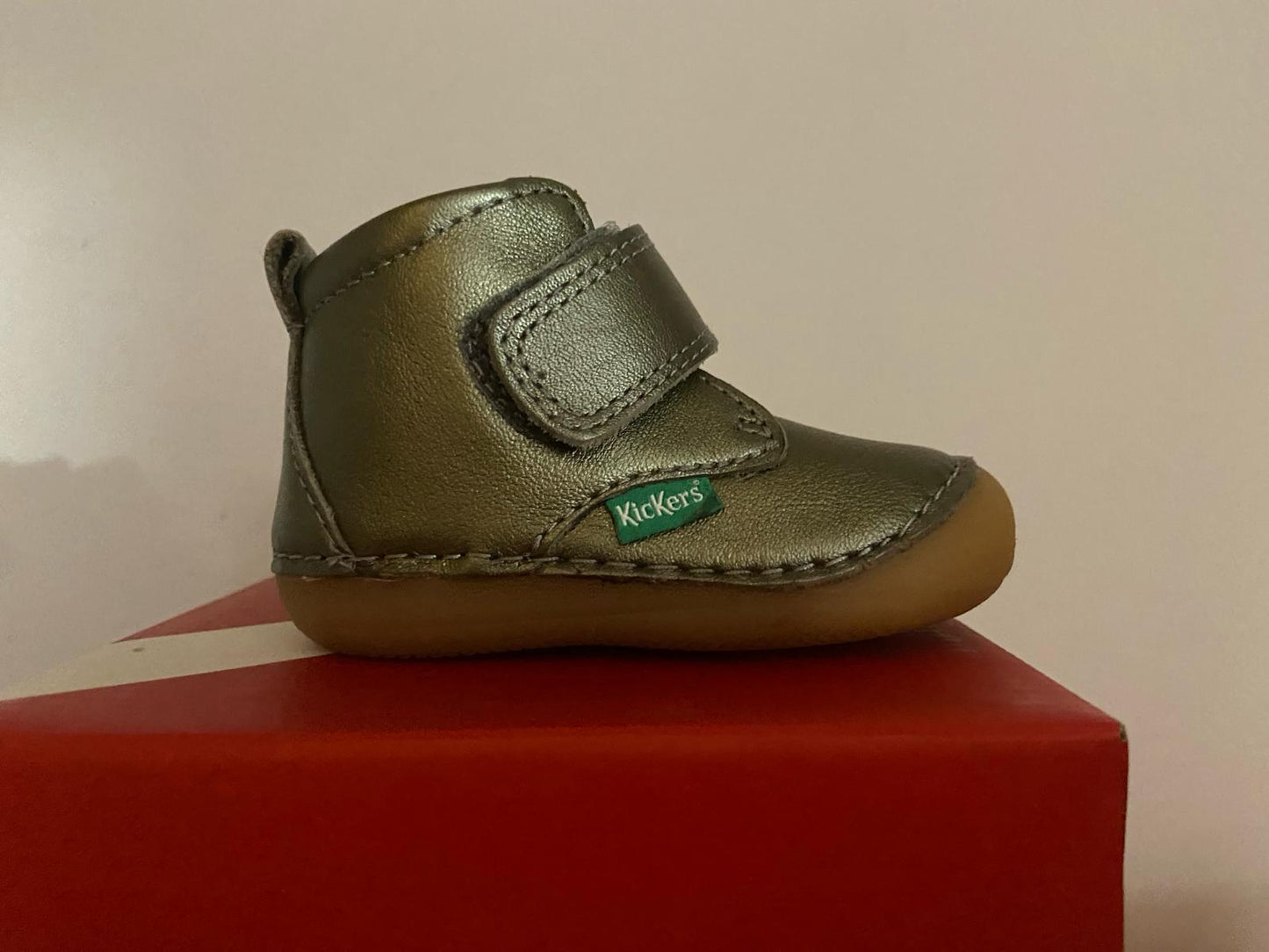 €14,90 al paio BALDUCCI, CHICCO, FALCOTTO, DIANETTI, LELLY KELLY, NATURINO, ecc. stock calzature bambini 161 paia - A/I - RIF. TV6201