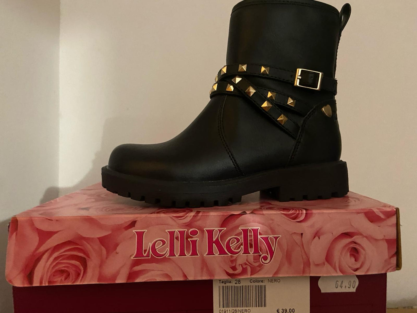€14,90 al paio BALDUCCI, CHICCO, FALCOTTO, DIANETTI, LELLY KELLY, NATURINO, ecc. stock calzature bambini 161 paia - A/I - RIF. TV6201