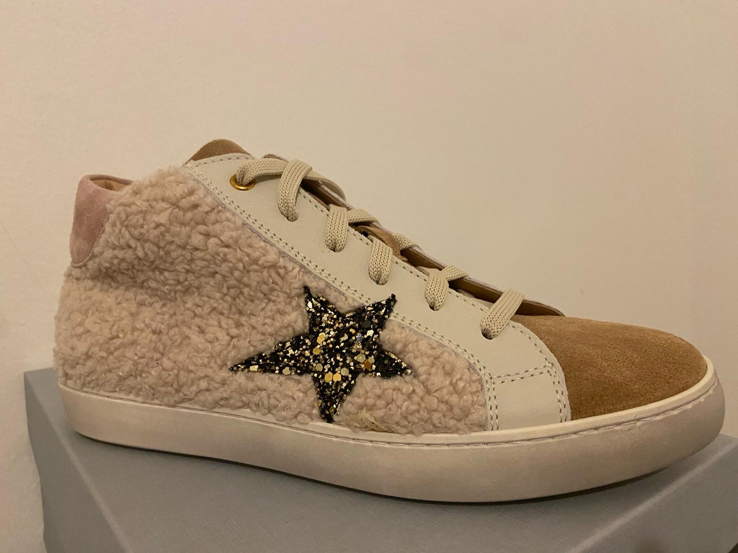 €14,90 al paio BALDUCCI, CHICCO, FALCOTTO, DIANETTI, LELLY KELLY, NATURINO, ecc. stock calzature bambini 161 paia - A/I - RIF. TV6201