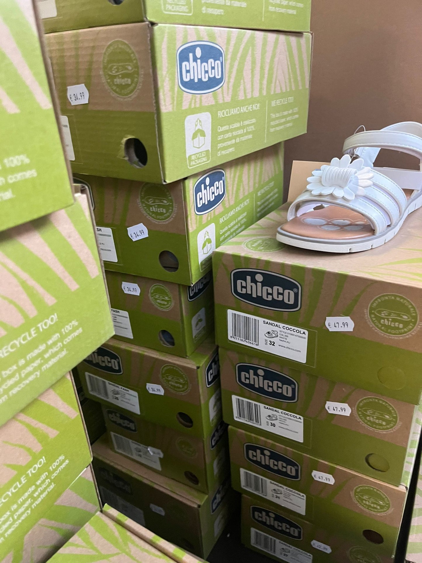 €9,13 al paio CHICCO, LIU JO, BALDUCCI, BIONATURA, FALCOTTO, NATURAL WORLD, ecc. stock calzature bambini 600 pezzi - P/E - RIF. 6089AF