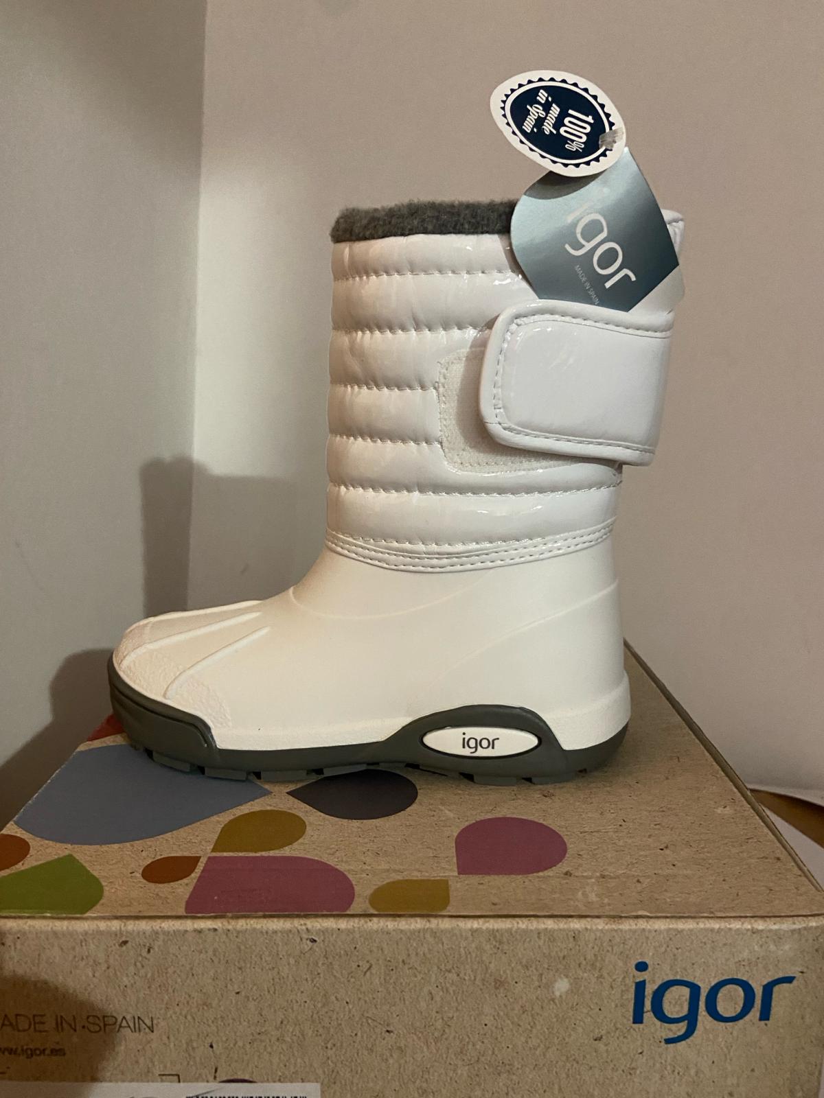 €14,90 al paio BALDUCCI, CHICCO, FALCOTTO, DIANETTI, LELLY KELLY, NATURINO, ecc. stock calzature bambini 161 paia - A/I - RIF. TV6201