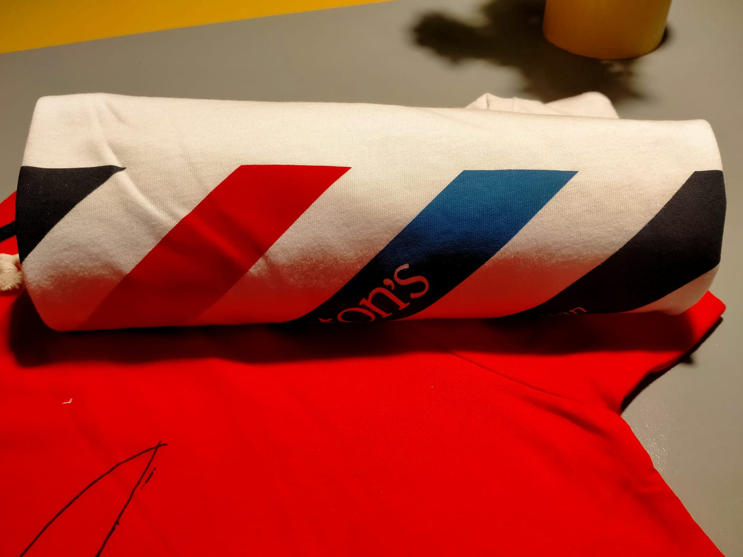 €10,00 al pezzo HENRY COTTON'S stock t-shirt bambino 146 pezzi - P/E - RIF. TV6085
