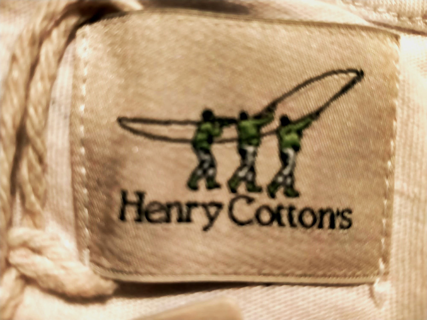 €10,00 al pezzo HENRY COTTON'S stock t-shirt bambino 146 pezzi - P/E - RIF. TV6085