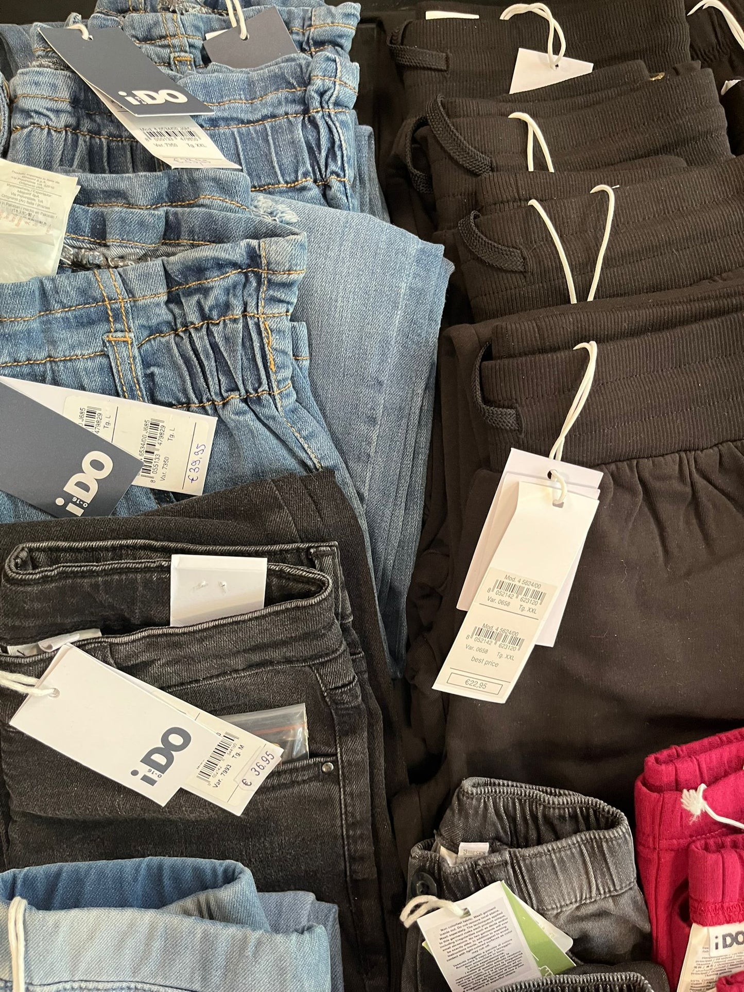 €4,38 al pezzo I DO stock abbigliamento bambini 162 pezzi - A/I - RIF. 6090AF
