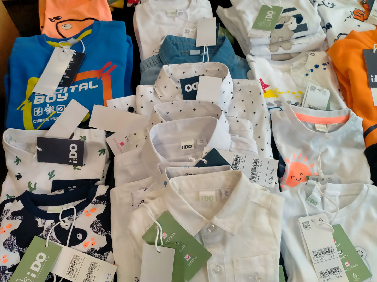 €4,00 al pezzo I DO stock abbigliamento e accessori bambini 419 pezzi - P/E - RIF. 6074AF
