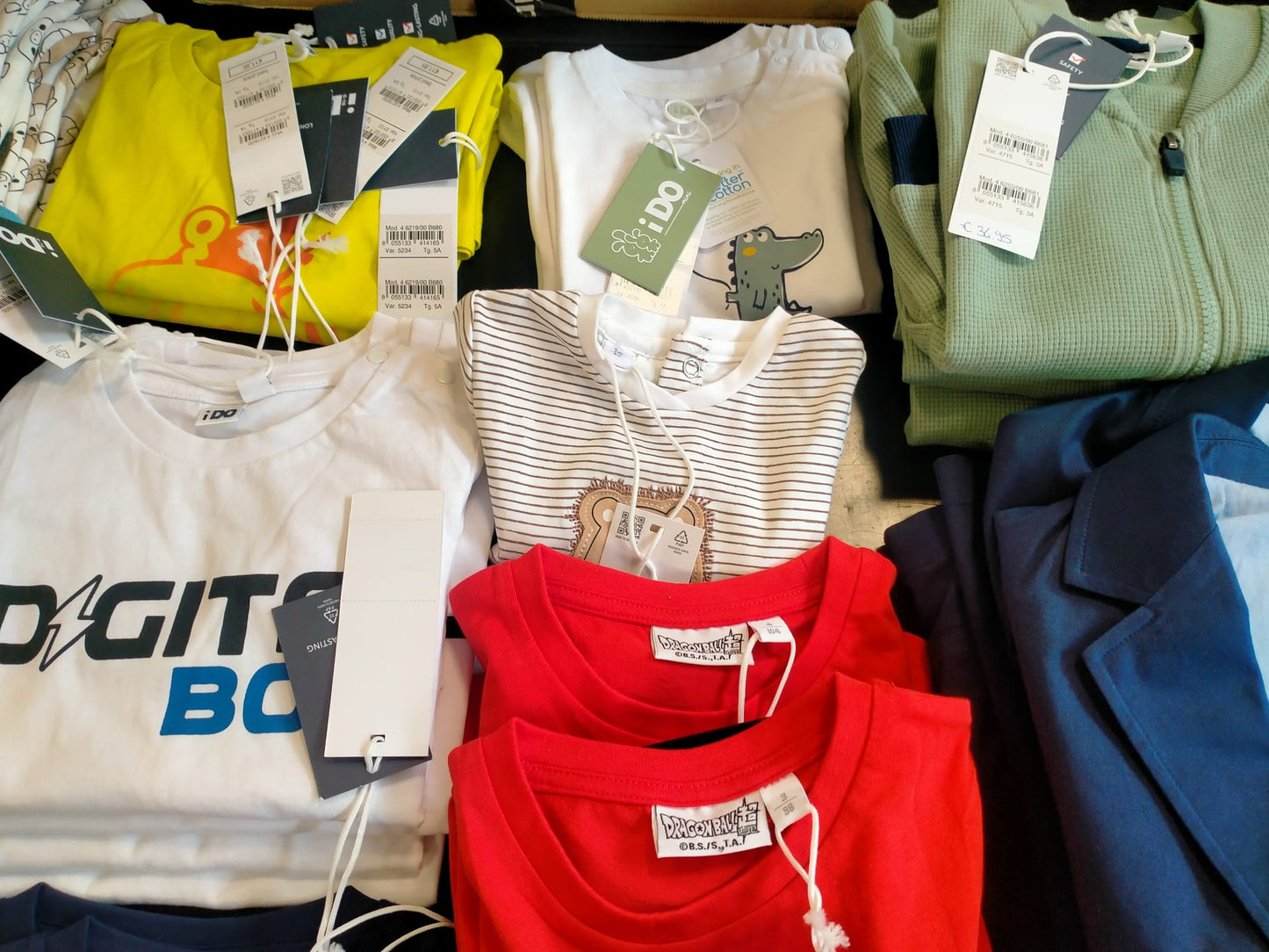 €4,00 al pezzo I DO stock abbigliamento e accessori bambini 419 pezzi - P/E - RIF. 6074AF