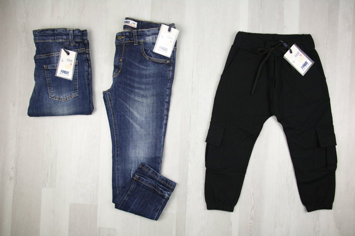 €7,00 al pezzo BUTNOT, FRED MELLO, PARENTAL ADVISORY, TOURISTE, FUNBEE, ecc. stock abbigliamento bambino 123 pezzi - P/E - A/I - RIF. 6183AF