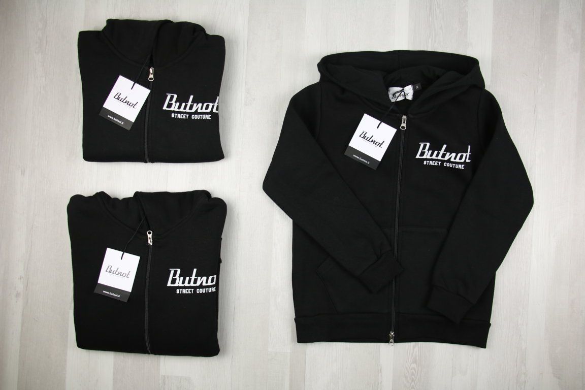 €7,00 al pezzo BUTNOT, FRED MELLO, PARENTAL ADVISORY, TOURISTE, FUNBEE, ecc. stock abbigliamento bambino 123 pezzi - P/E - A/I - RIF. 6183AF