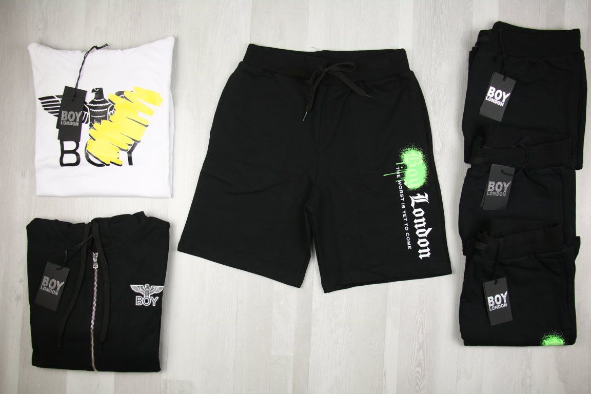 €7,00 al pezzo BUTNOT, FRED MELLO, PARENTAL ADVISORY, TOURISTE, FUNBEE, ecc. stock abbigliamento bambino 123 pezzi - P/E - A/I - RIF. 6183AF