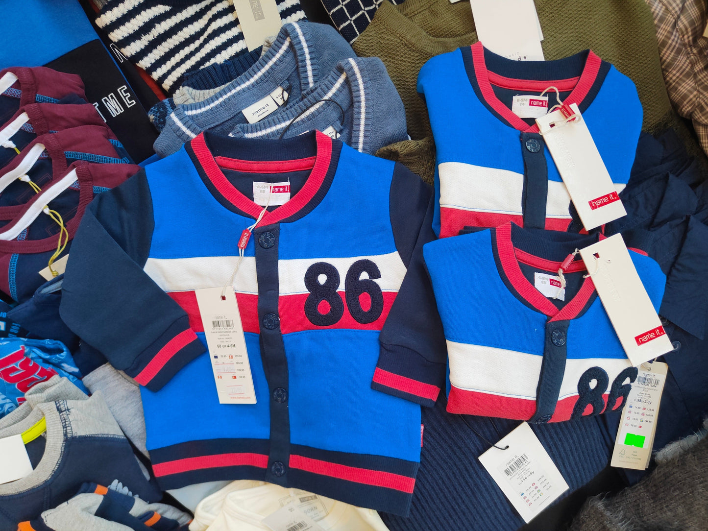 €3,81 al pezzo NAME IT stock abbigliamento bambini 190 pezzi - A/I - RIF. 6102AF