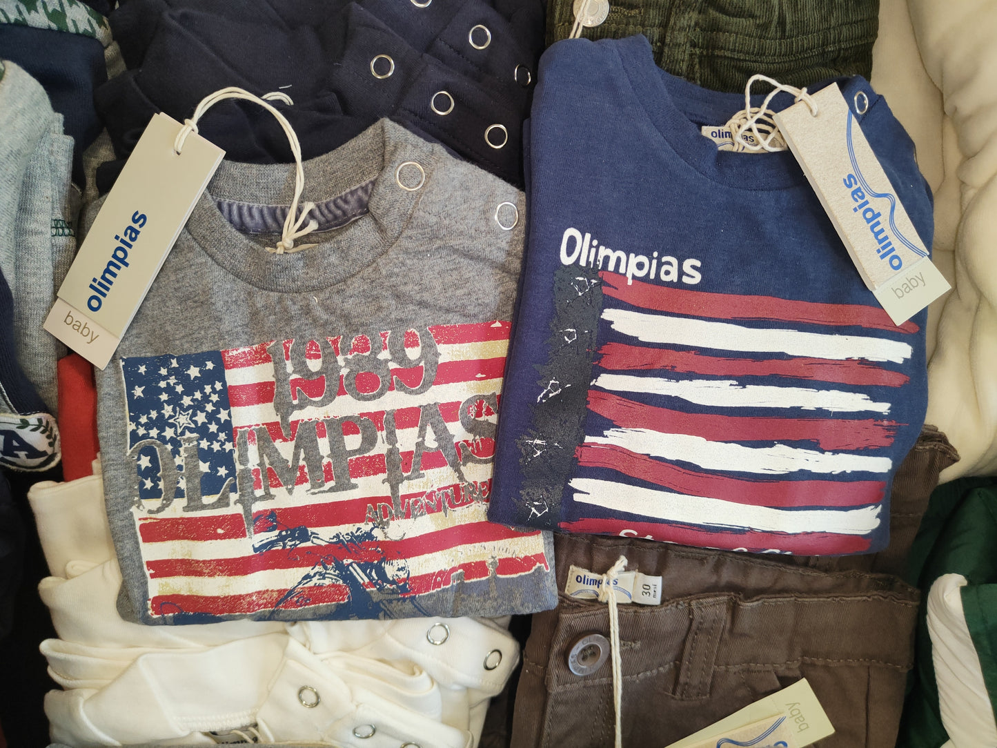 €3,80 al pezzo OLIMPIAS stock abbigliamento bambini 111 pezzi - A/I - RIF. 6103AF